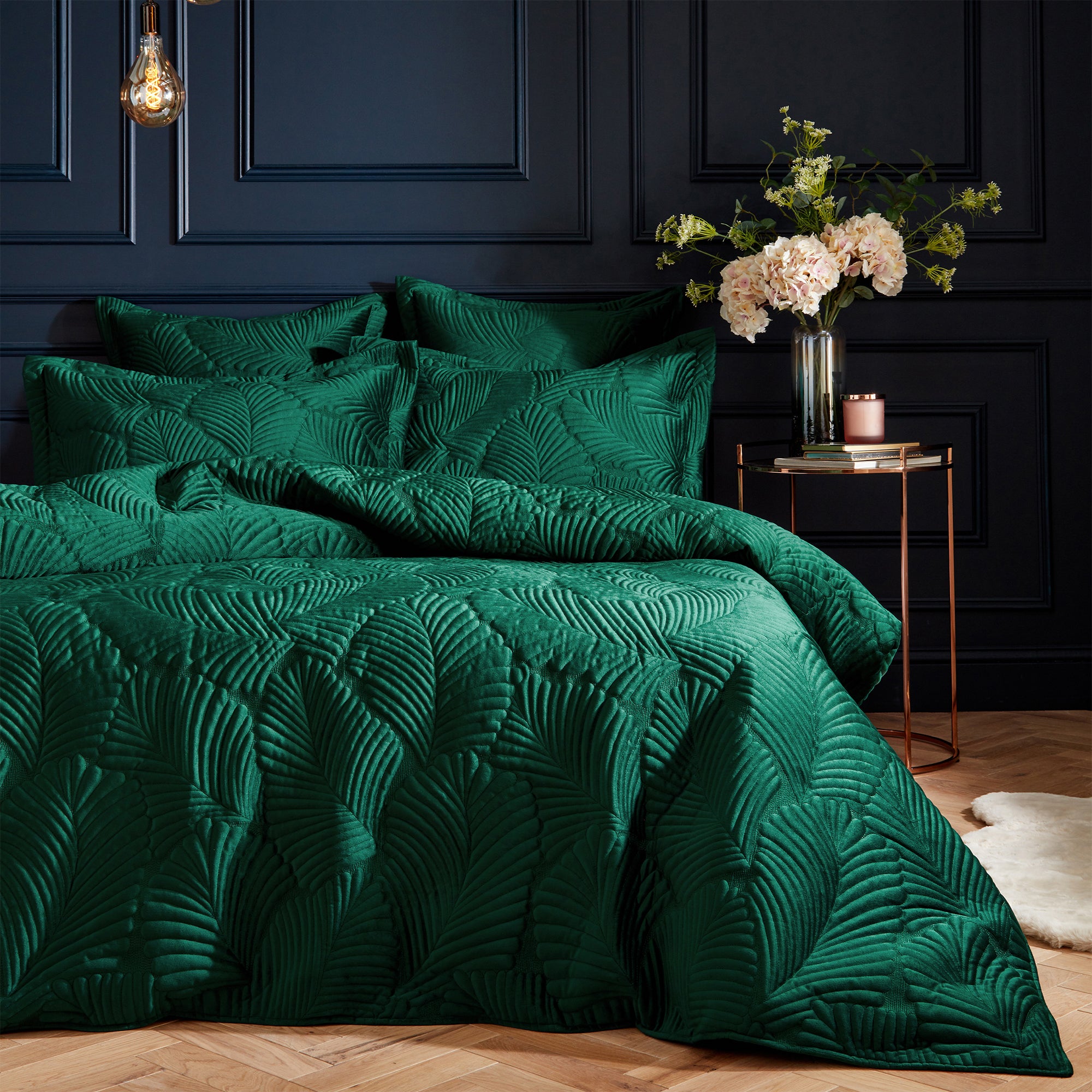 Paoletti Palmeria Emerald Velvet Duvet Cover and Pillowcase Set Green Price Comparisons | Compare The Build