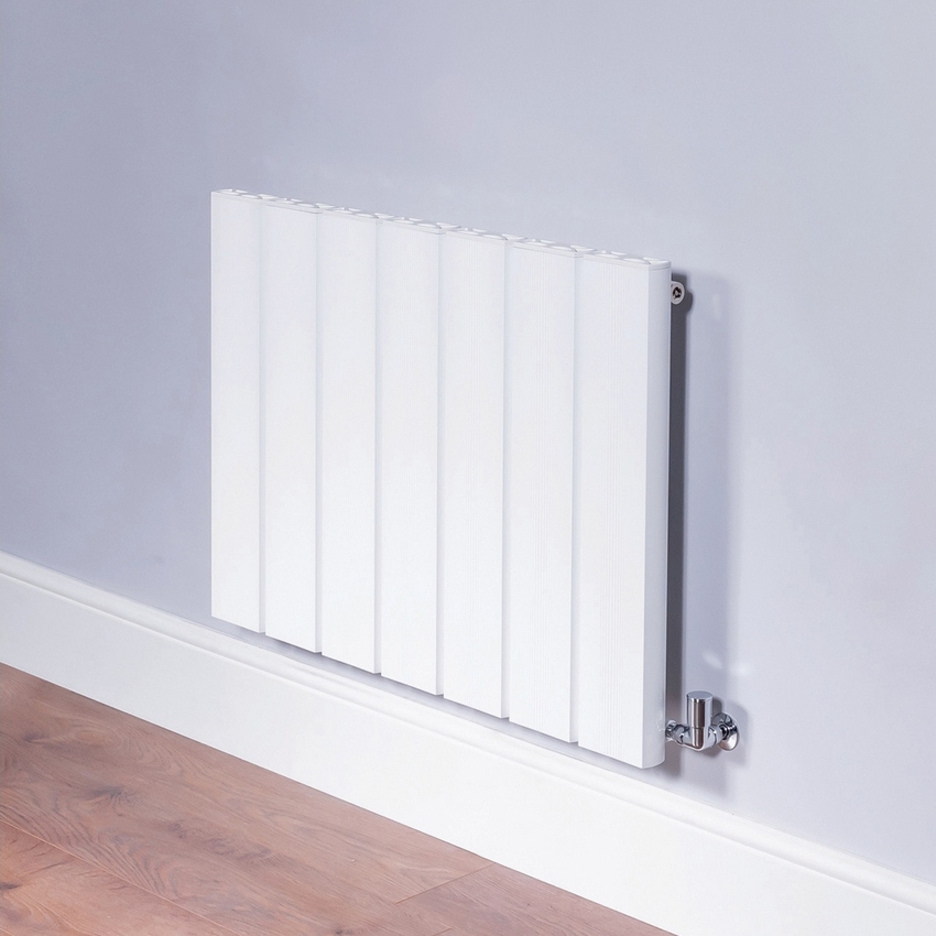 DQ Moto Aluminum Horizontal Designer Radiator, White, 600mm x 1195mm Price Comparisons | Compare The Build