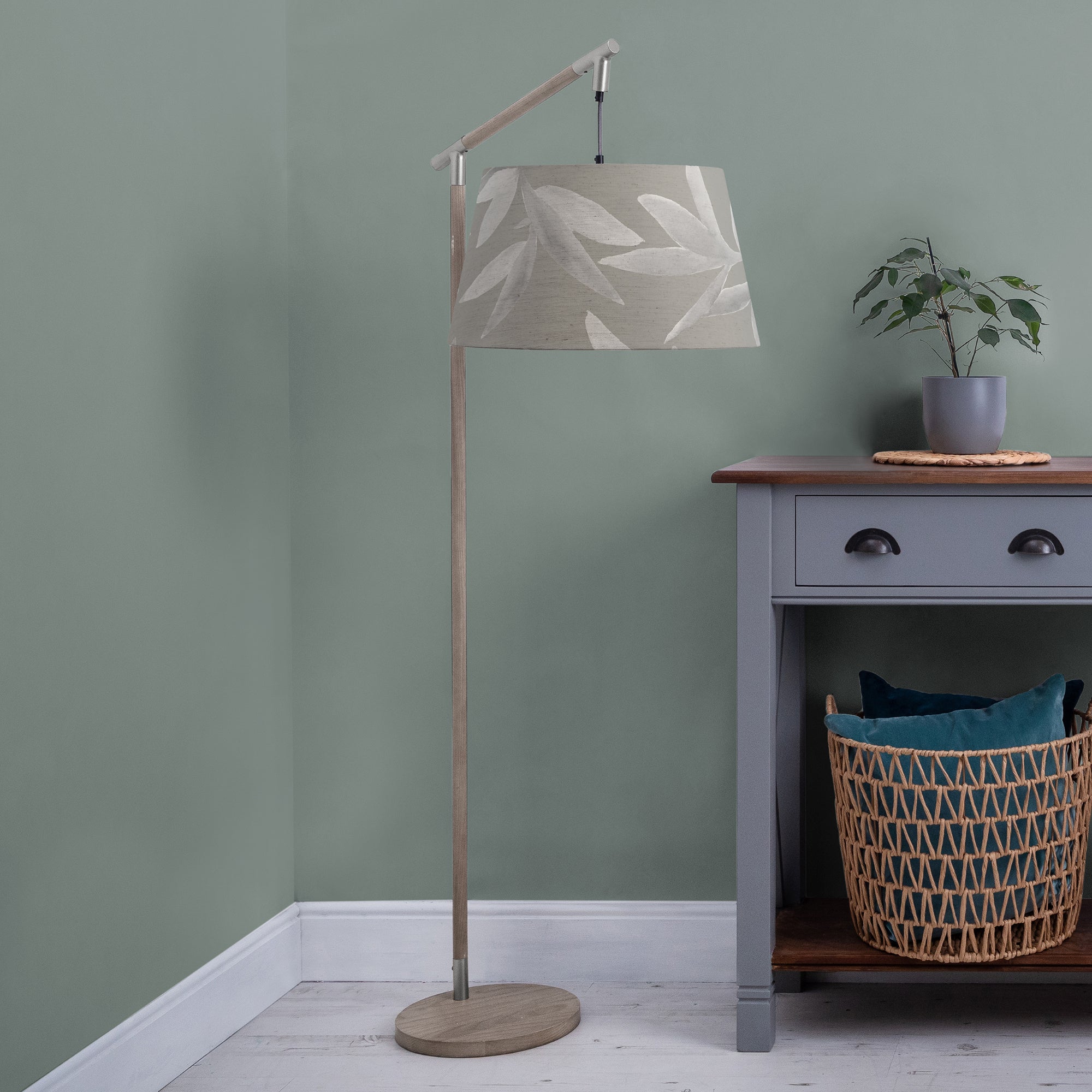 Quintus Floor Lamp with Silverwood Shade Silverwood Apple Green Price Comparisons | Compare The Build