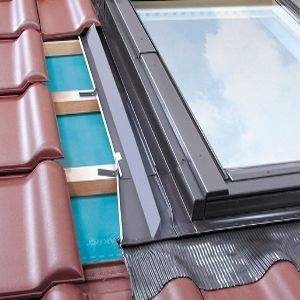 FAKRO EZV-A B2/2/01 4 Block Combination Flashing For Up To 45mm Interlocking Tiles - 55cm x 78cm Price Comparisons | Compare The Build