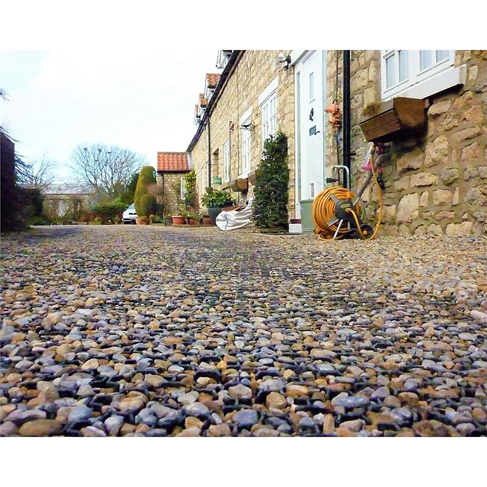 Ecobase Porous Pavers Drives -  2.5m2 (10 Pack) Price Comparisons | Compare The Build
