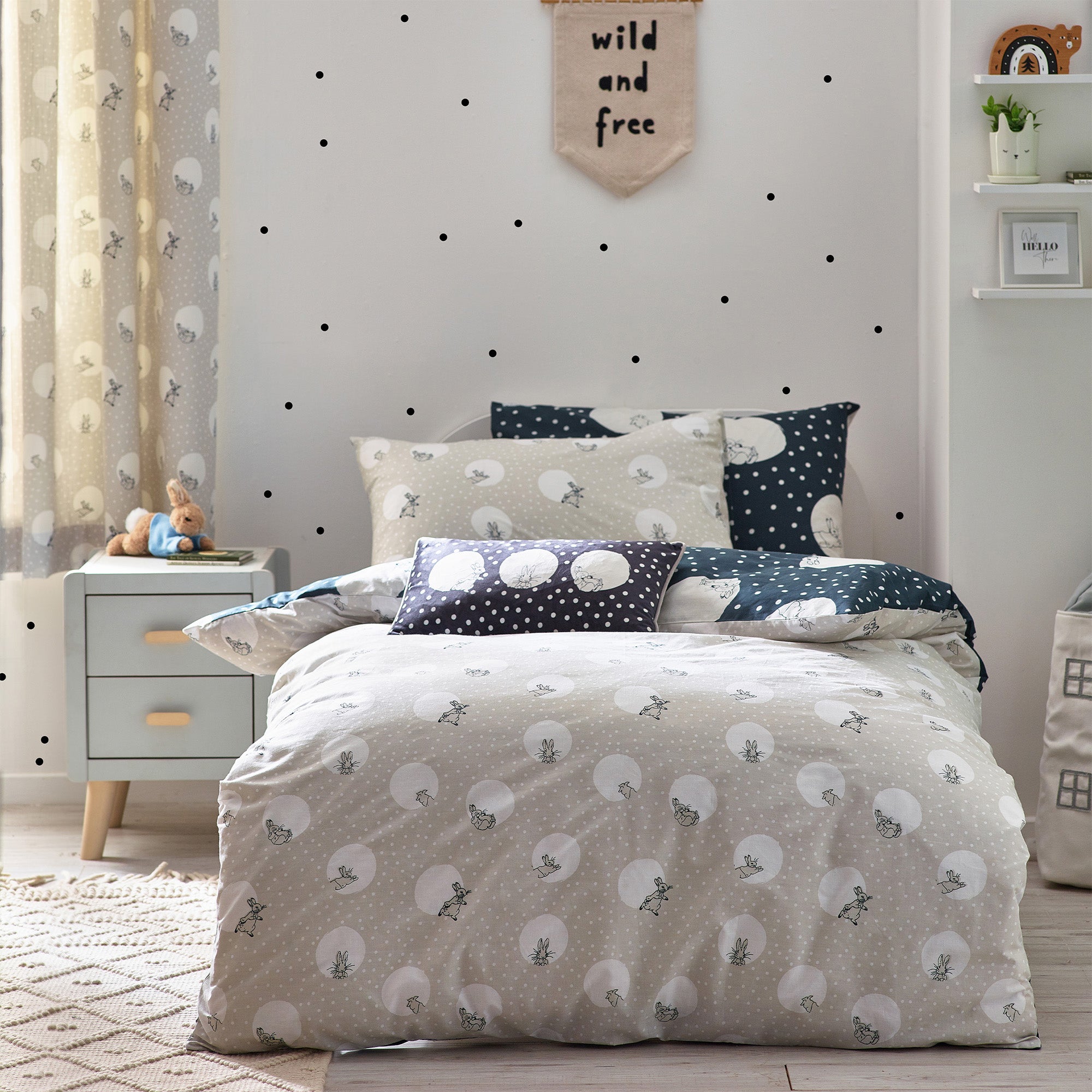 Peter Rabbit™ Spot Me Charcoal Duvet Cover and Pillowcase Set Grey/White Price Comparisons | Compare The Build