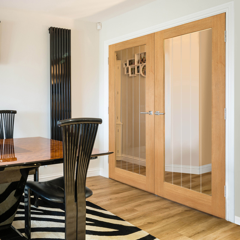 JB Kind Thames 1 Light Internal Door Pre-Finished Glazed 40 x 2040 x 626mm in Oak Veneer Price Comparisons | Compare The Build