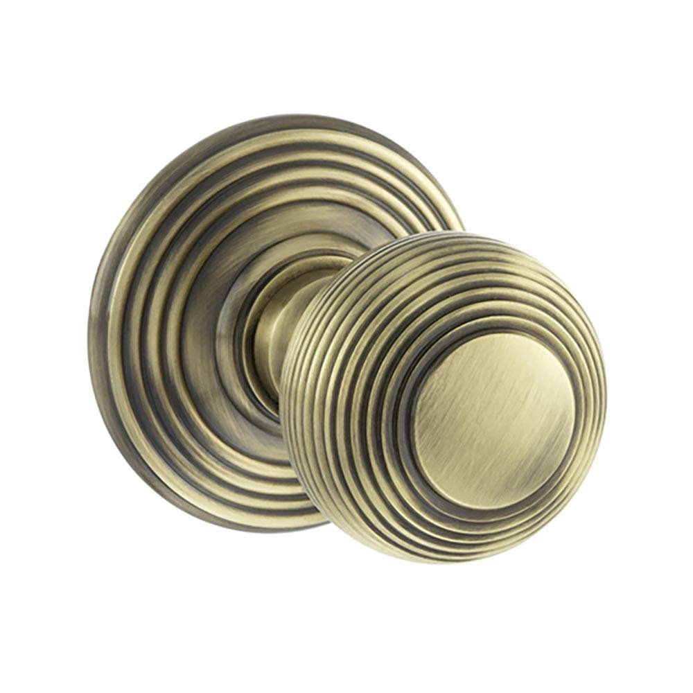 Atlantic Old English Ripon Solid Brass Reeded Mortice Knob on Concealed Fix Rose - Antique Brass Atlantic UK OE50RMKAB | Compare The Build