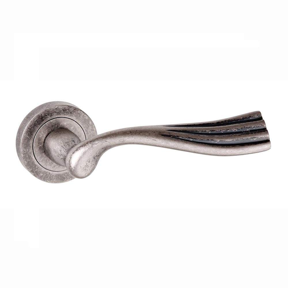 Atlantic Old English Richmond Lever on Round Rose - Distressed Silver Atlantic UK OE110DS Price Comparisons | Compare The Build