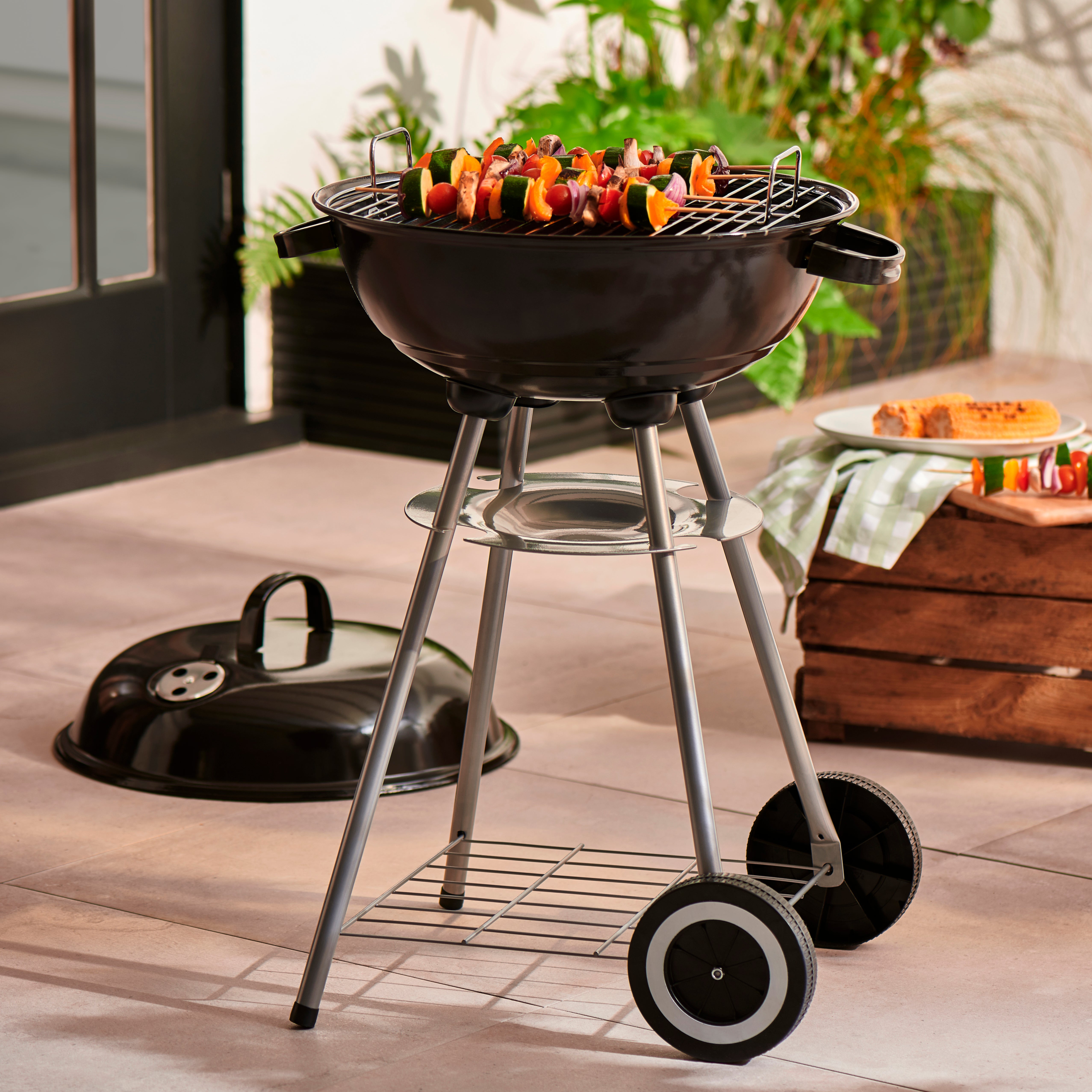 Kettle Charcoal Black BBQ Black Price Comparisons | Compare The Build