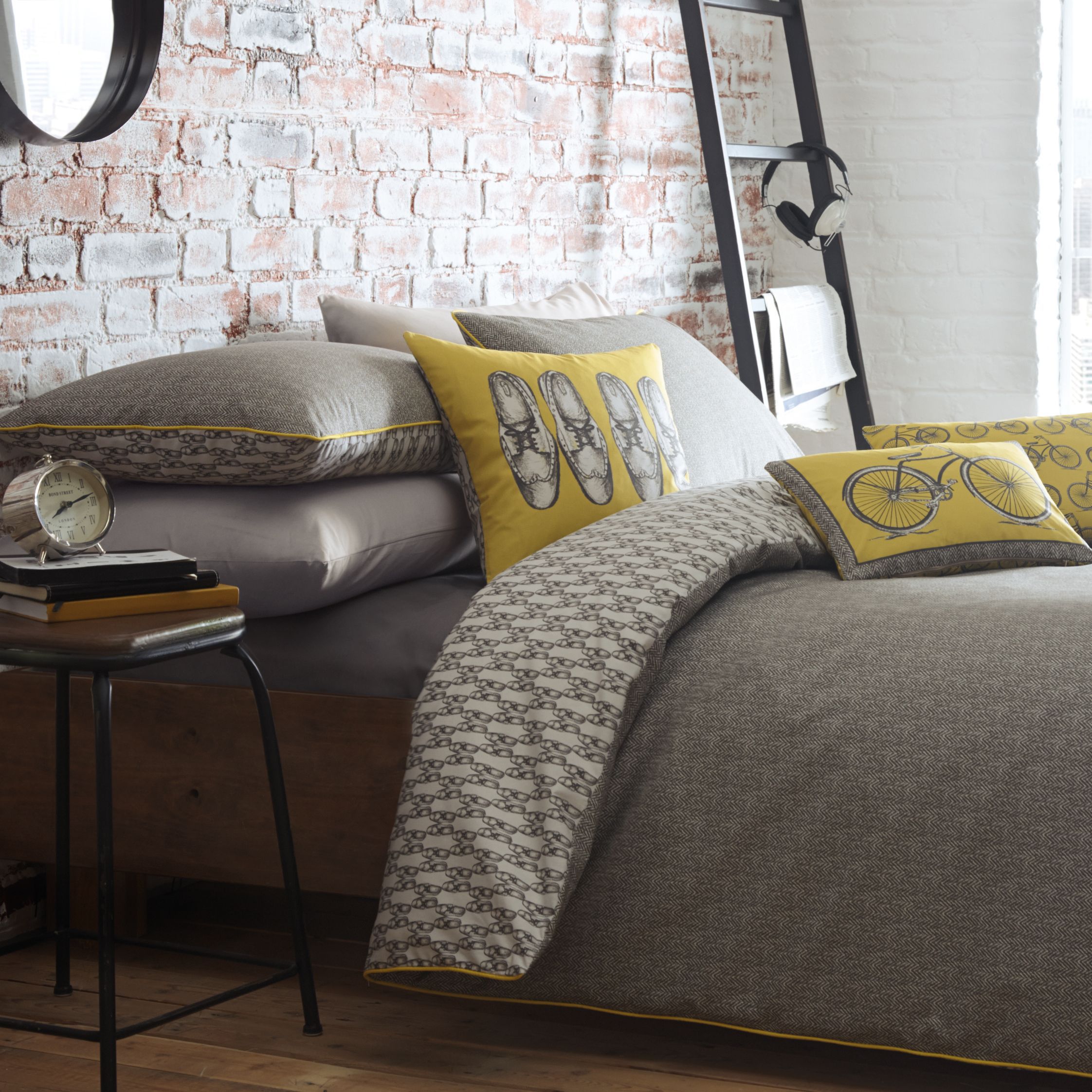 Tweed Herringbone & Brogue Print Cream & Grey Single Bedding Set Price Comparisons | Compare The Build