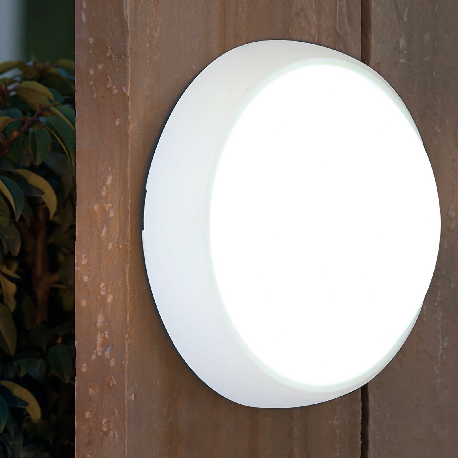 Lutec Slim 12W 3000K Outdoor Wall Light - White | Compare The Build