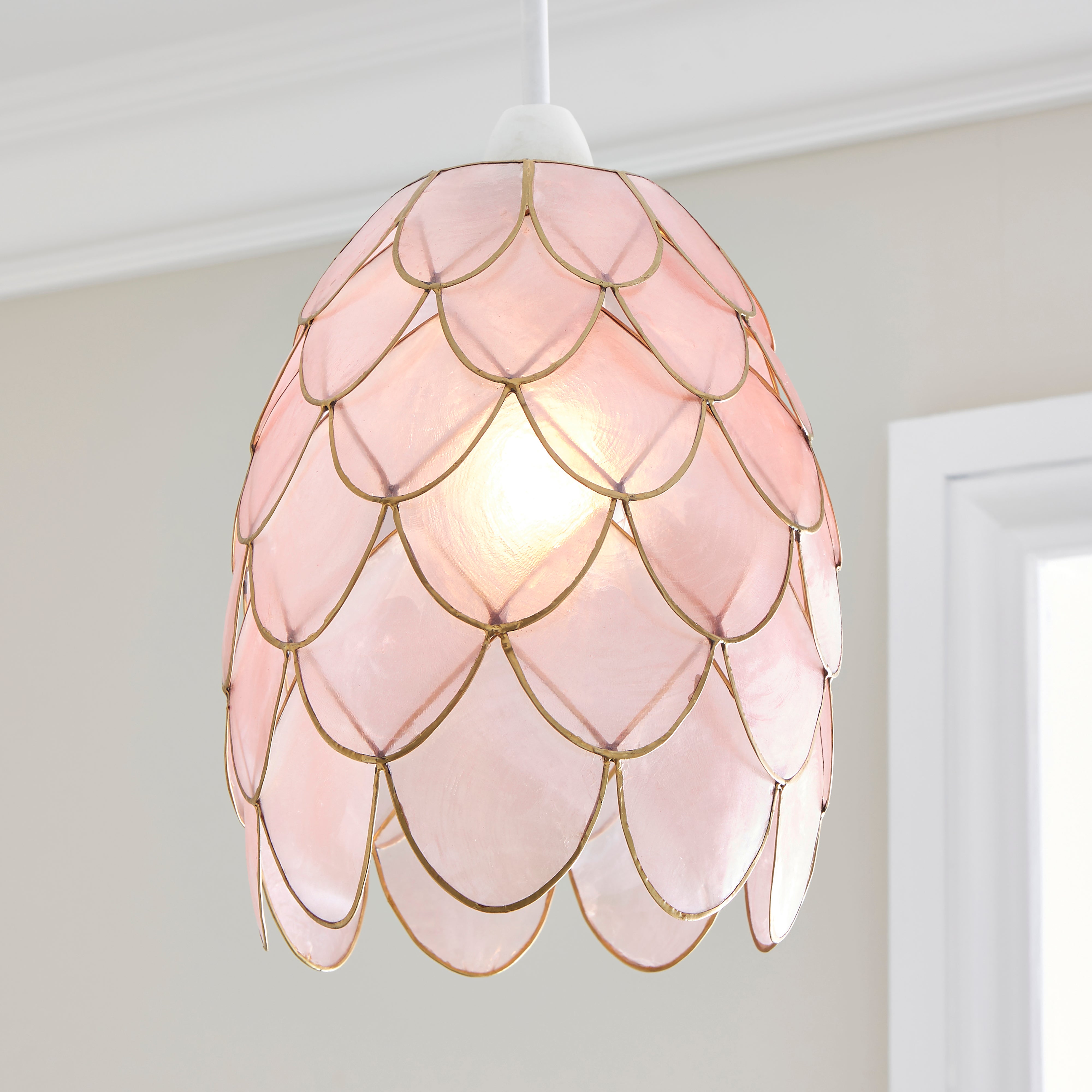 Scalloped Capiz Easy Fit Pendant Pink Price Comparisons | Compare The Build