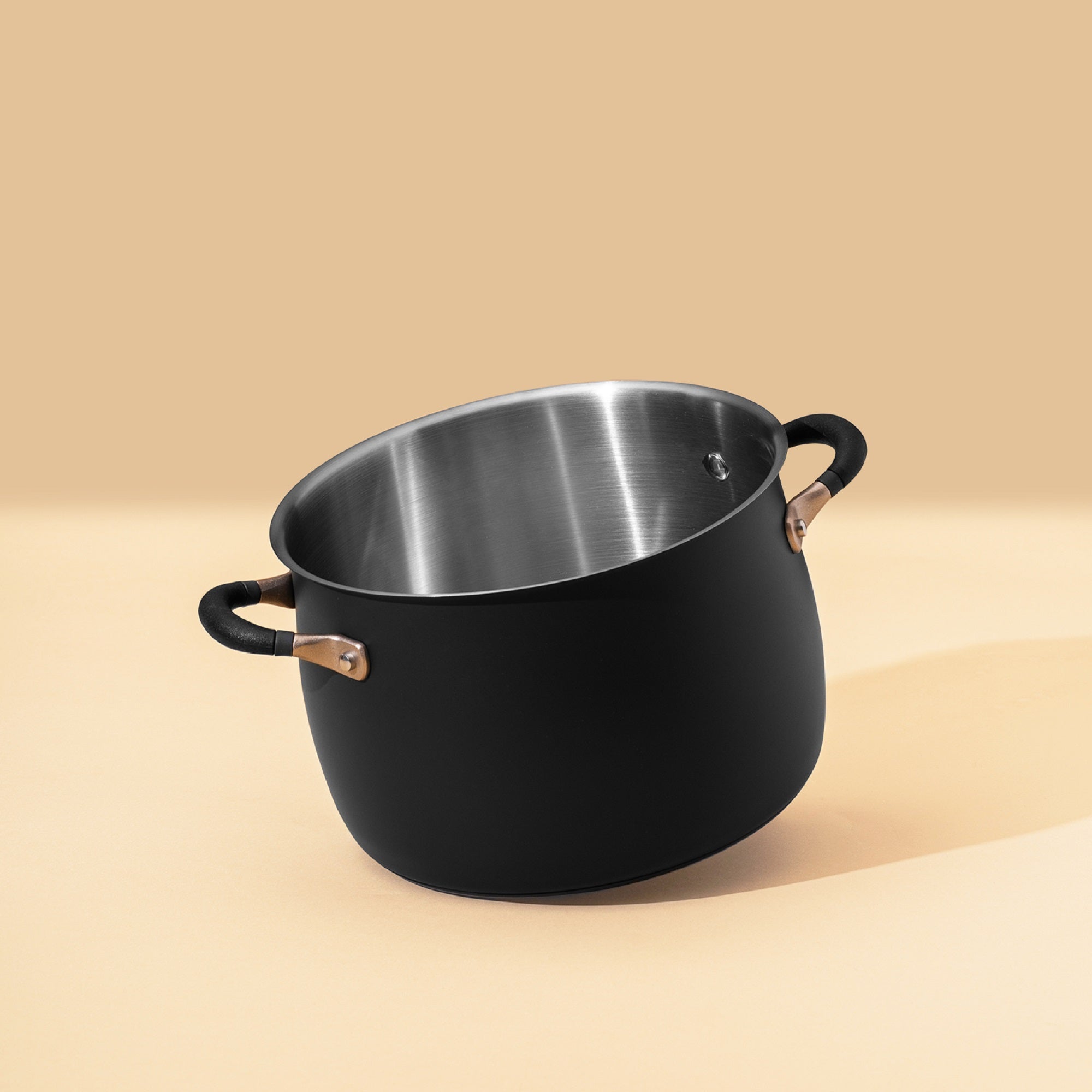 Meyer Accent Hard Anodised 24cm Stockpot Black Price Comparisons | Compare The Build