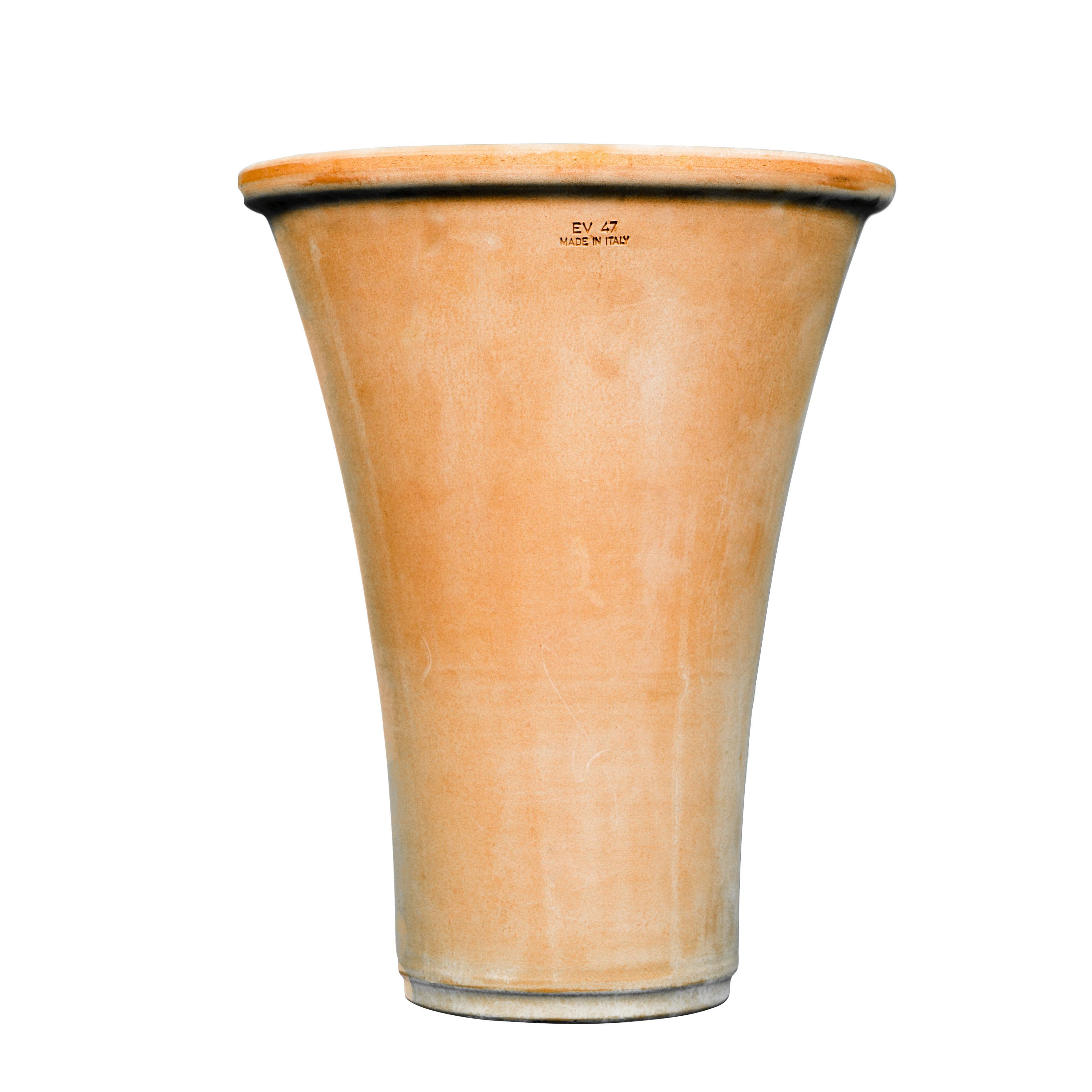 Verve Trumpet Terracotta Terracotta Natural Plant Pot (H)470mm | Compare The Build