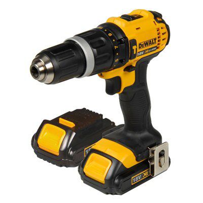 Dewalt Xr 18V 1.5Ah Li-Ion Cordless Combi Drill 2 Batteries Dcd785C2Sf-Gb | Compare The Build