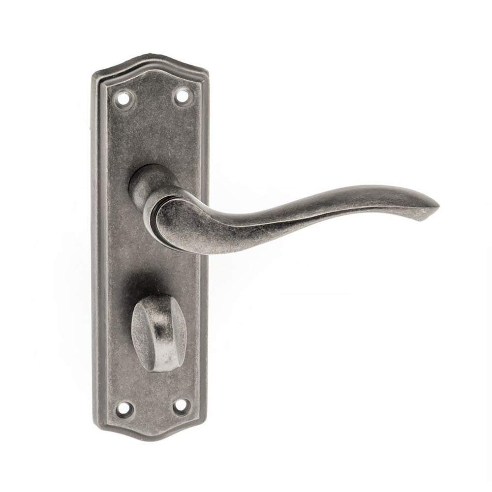 Atlantic Old English Warwick WC Lever on Backplate - Distressed Silver Atlantic UK OE178WCDS | Compare The Build