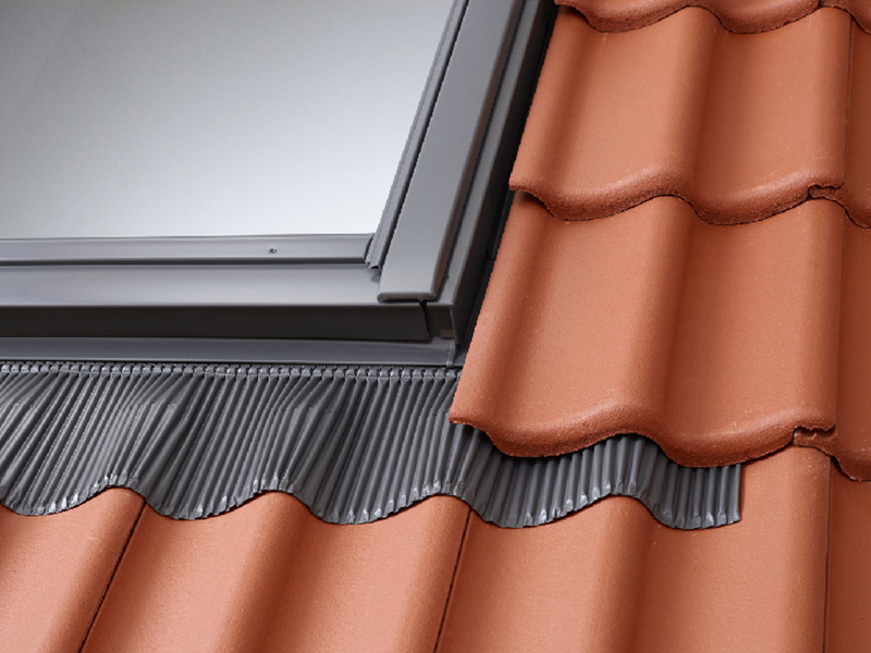 Velux Standard Flashing Type Edw to Suit SK10 Roof Window 1140 x 1600mm Price Comparisons | Compare The Build