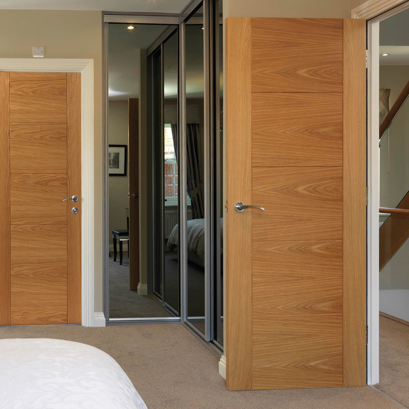JB Kind Tigris Internal Door Pre-Finished FD30 44 x 2040 x 826mm in Oak Veneer Price Comparisons | Compare The Build