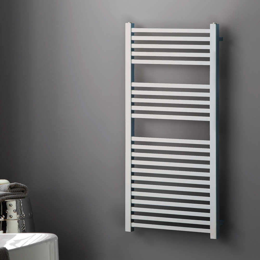 Towelrads Pisa Designer Rail - 25mm, Chrome Square, 1200x450mm Price Comparisons | Compare The Build