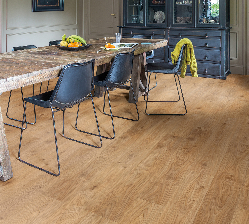 Quick Step LVT Flooring Balance Cottage Oak Natural - Pack Size 2.105m2 Price Comparisons | Compare The Build