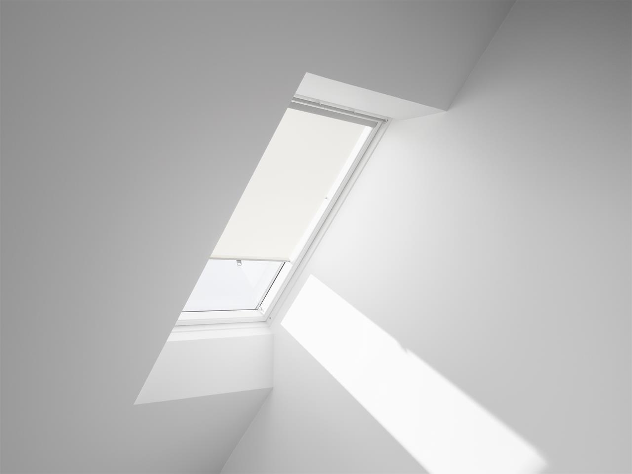 VELUX Roller Blinds Beige 1340 x 978mm Price Comparisons | Compare The Build