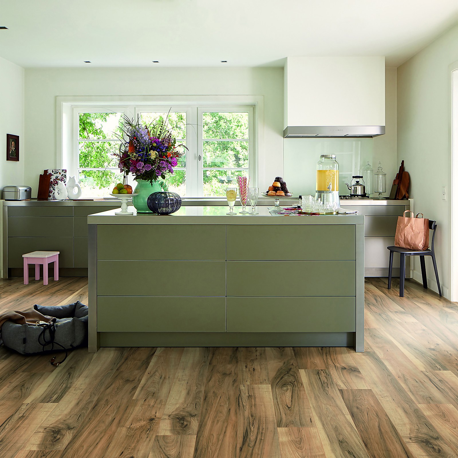 EGGER HOME Brown Perganti Walnut 8mm Aqua+ Laminate Flooring Price Comparisons | Compare The Build