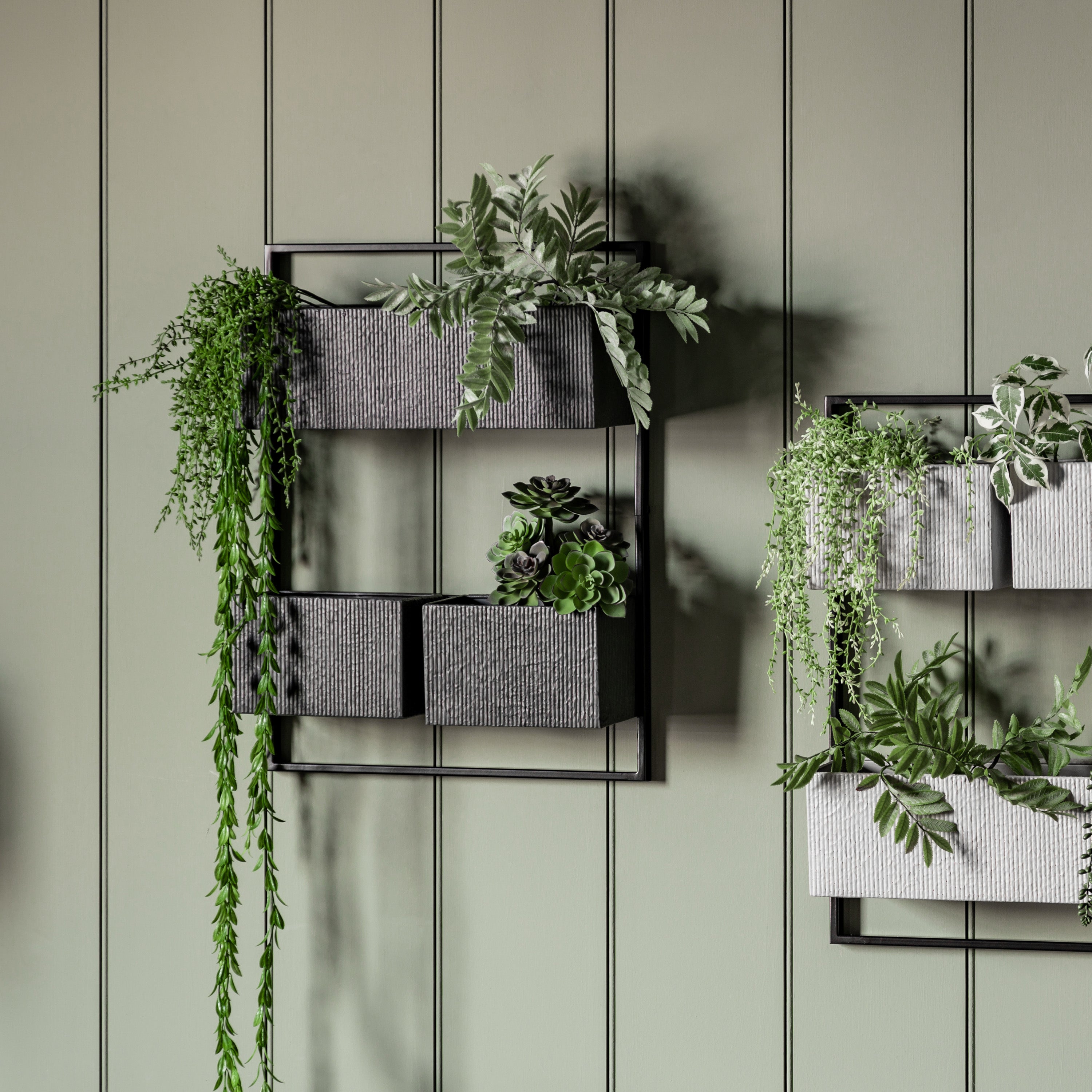 Cofton Wall Planter Black Price Comparisons | Compare The Build
