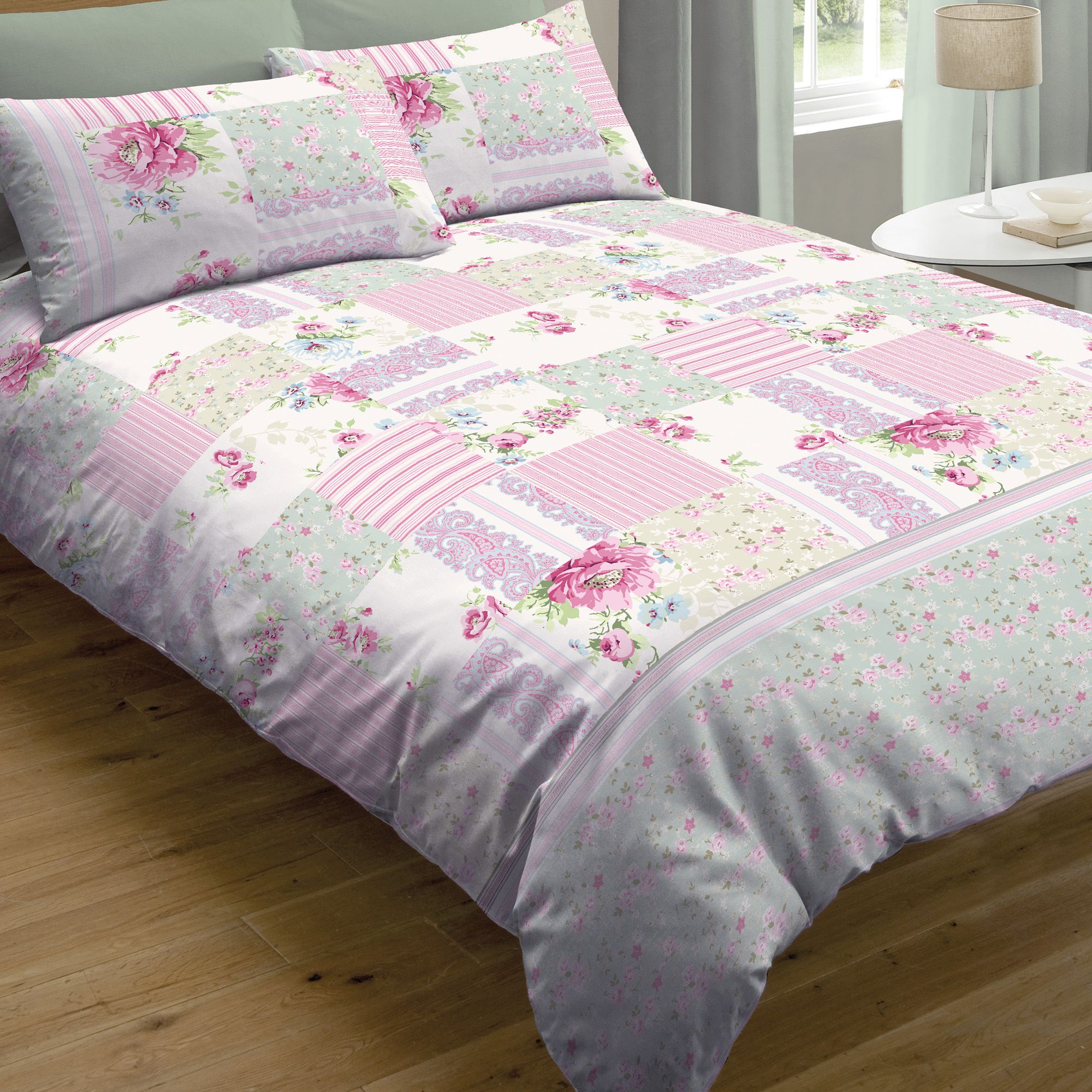 Chartwell Vintage Patch Check Pink Double Bed Cover Set Price Comparisons | Compare The Build