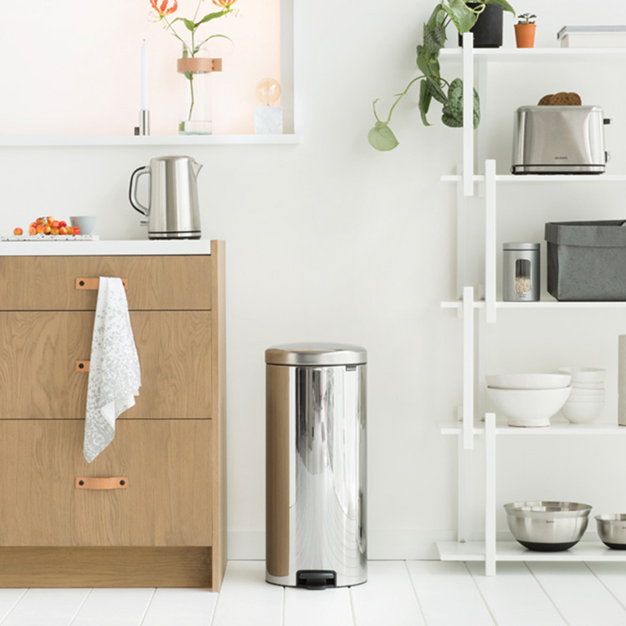Brabantia NewIcon 30 Litre Steel Pedal Bin Steel Price Comparisons | Compare The Build