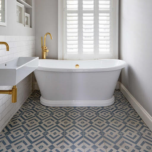 BC Designs Freestanding Boat Bath Gloss White - 1580 x 750mm Price Comparisons | Compare The Build