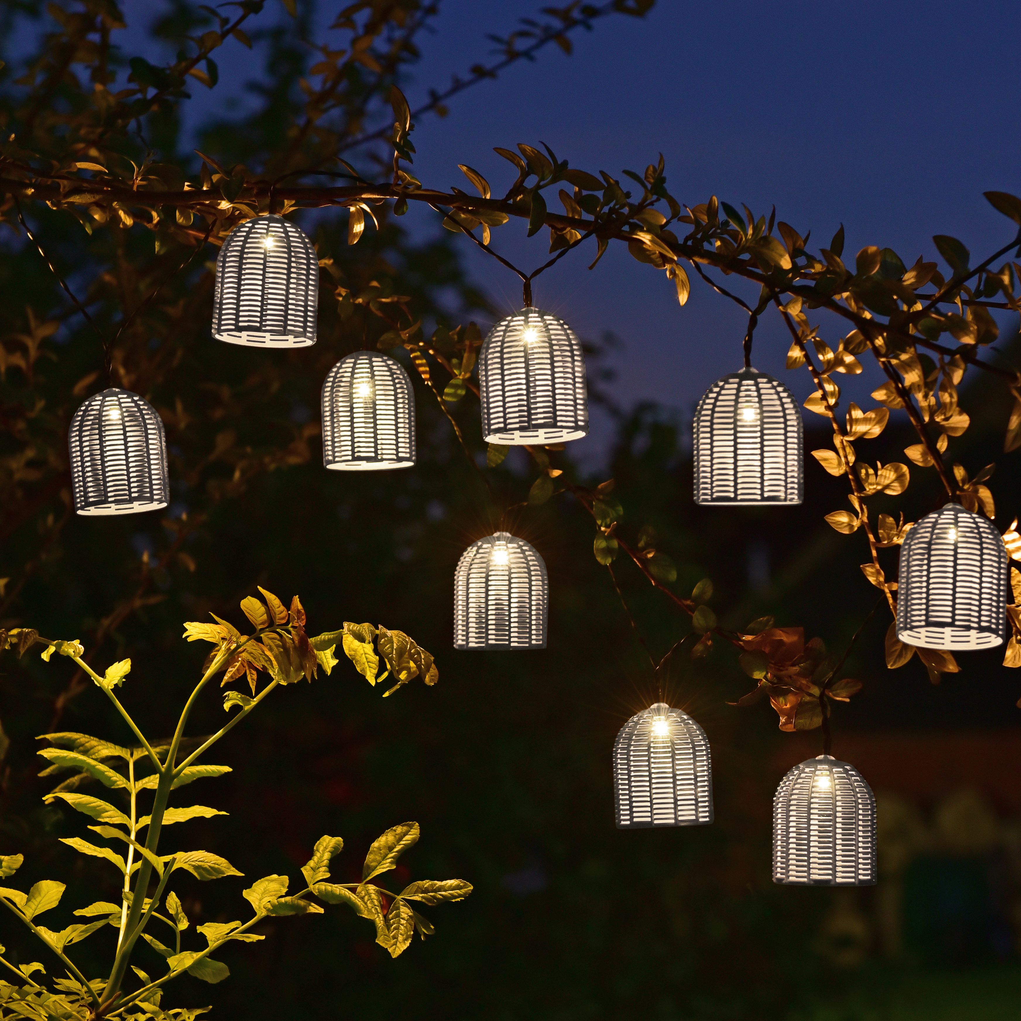 Smart Garden Rattan Solar-Powered Warm White 10 Led Outdoor String Lights Price Comparisons | Compare The Build