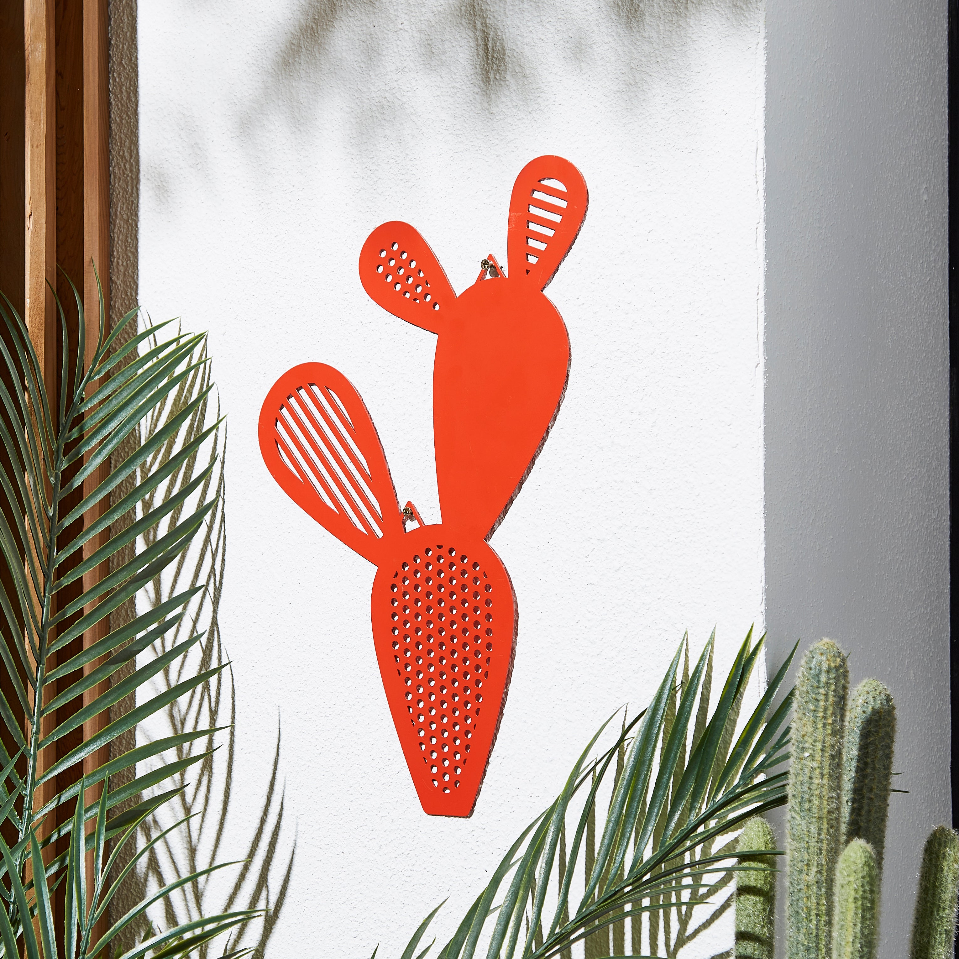 Red Cactus Indoor Outdoor Metal Wall Art Orange Price Comparisons | Compare The Build