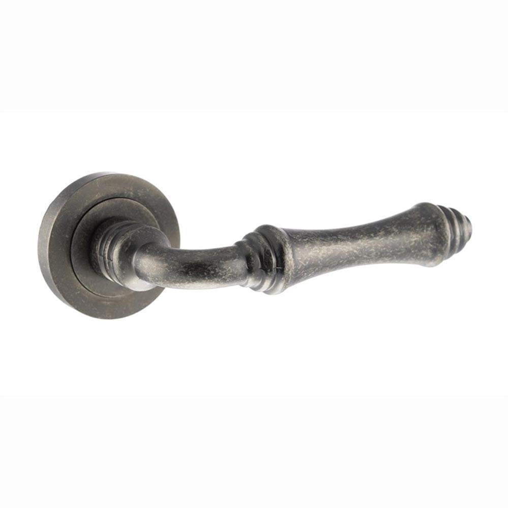 Atlantic Old English Durham Lever on Round Rose - Distressed Silver Atlantic UK OE127DS | Compare The Build