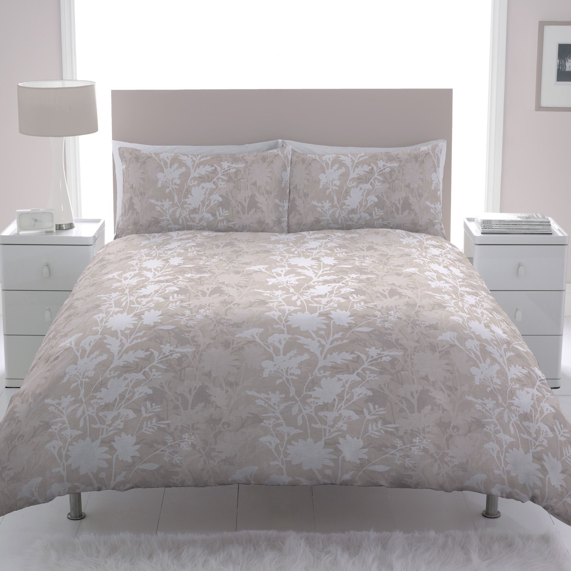 Chartwell Caitlin Floral Beige & White Single Bedding Set Price Comparisons | Compare The Build