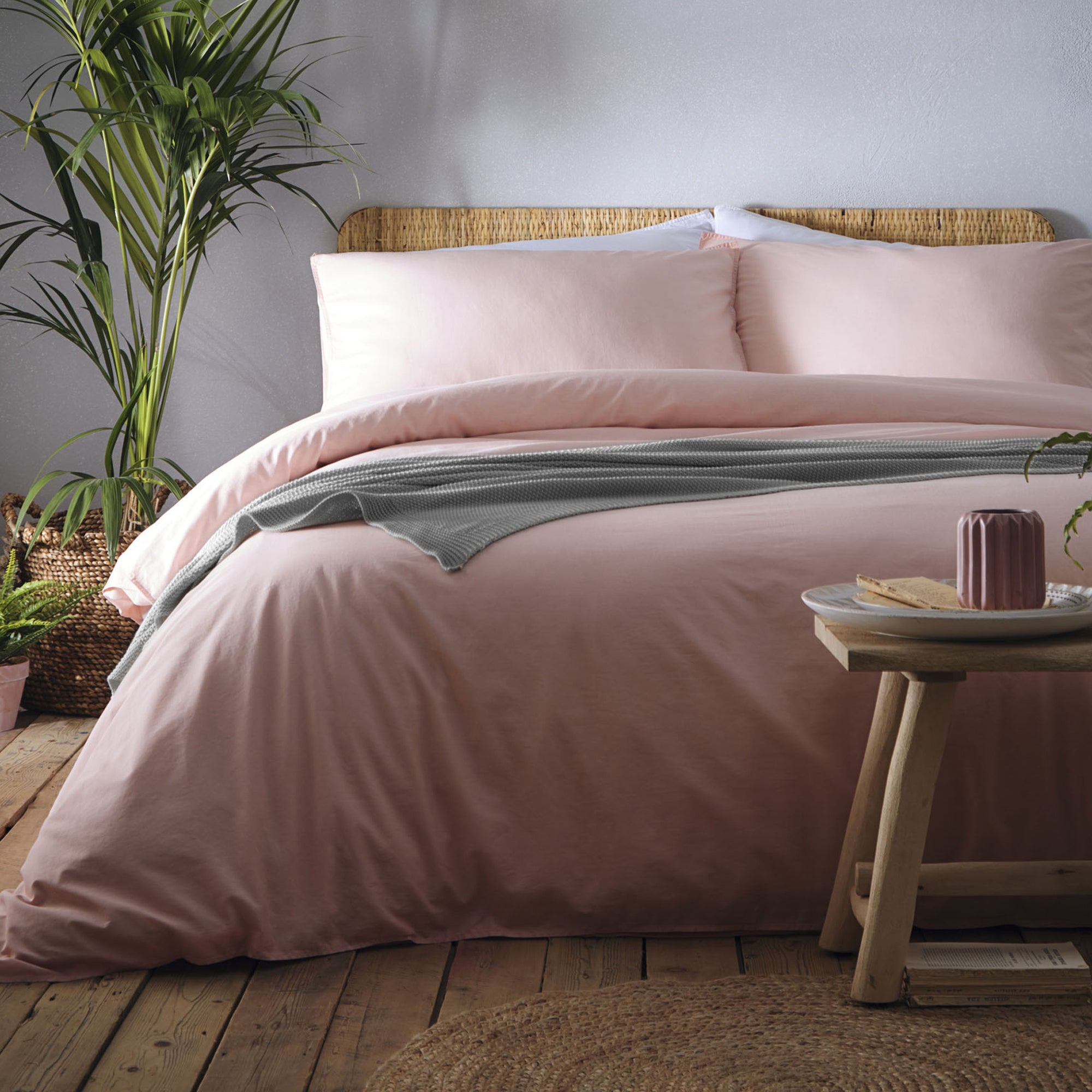 Appletree Cassia Coral 100% Cotton Duvet Cover and Pillowcase Set Pink Price Comparisons | Compare The Build