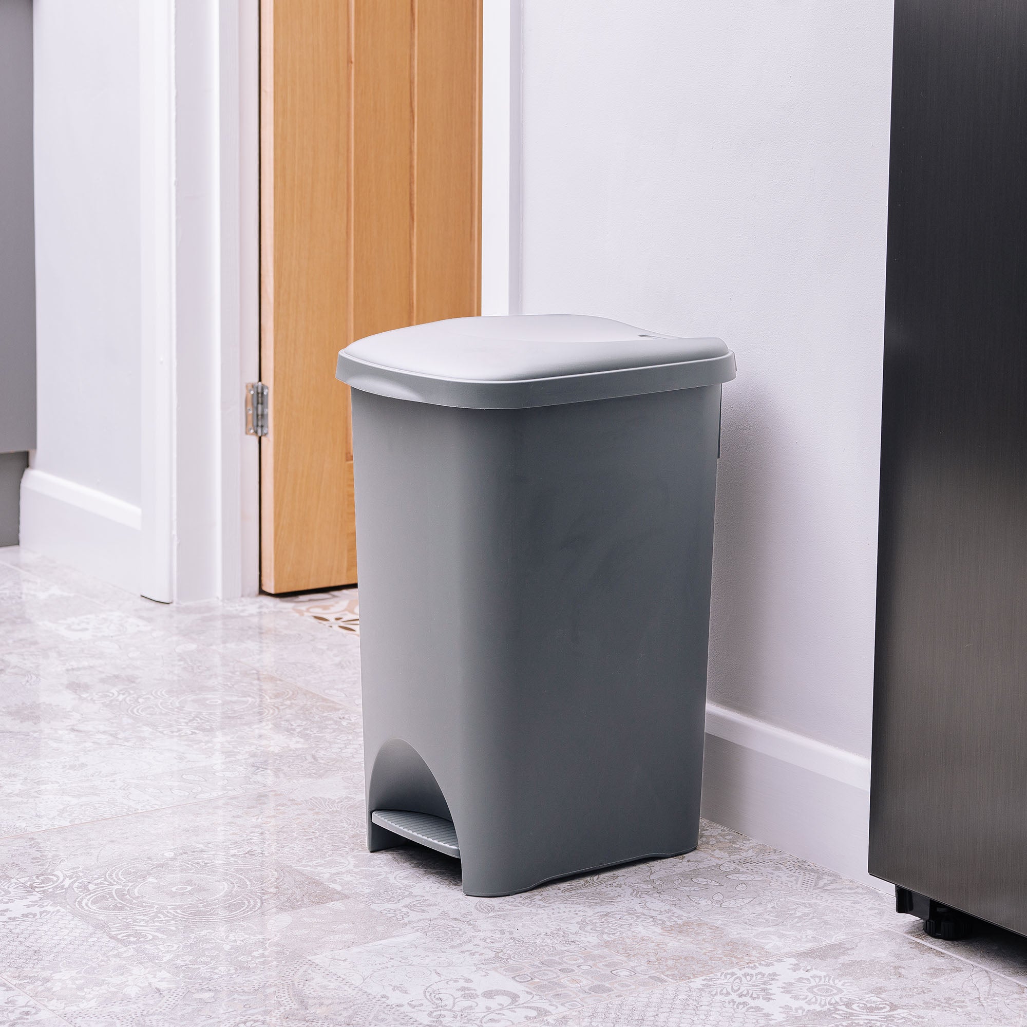 Addis 40L Pedal Bin Grey Price Comparisons | Compare The Build