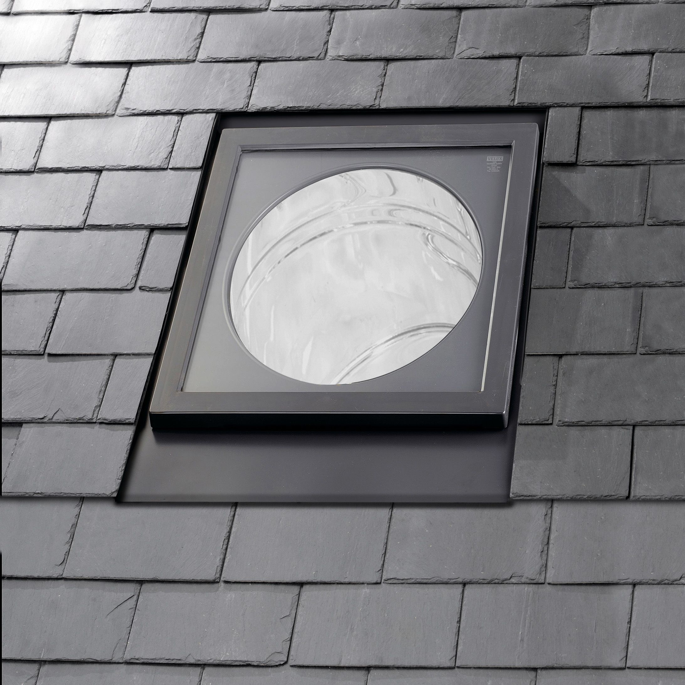 Velux Aluminium Fixed Rigid Tube Sun Tunnel (H)460mm (W)460mm (L)620mm Price Comparisons | Compare The Build