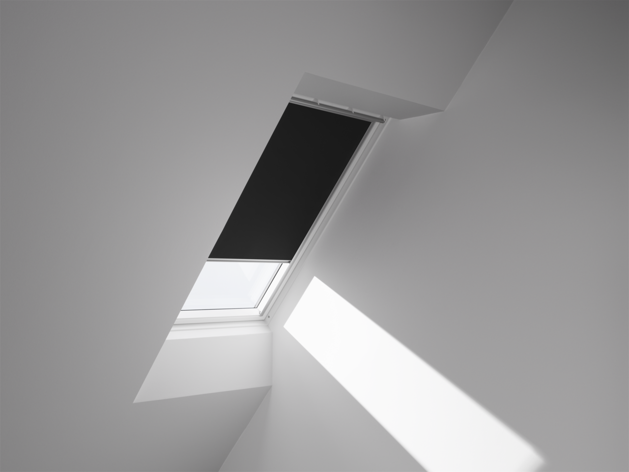 VELUX Blind Black Dkl UK04 3009S Price Comparisons | Compare The Build