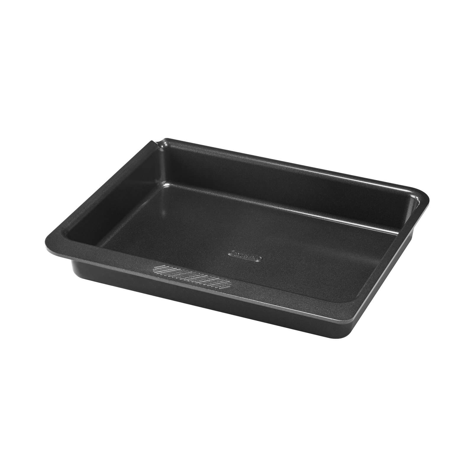 Pyrex Magic Rectangular Roaster - 26cm | Compare The Build