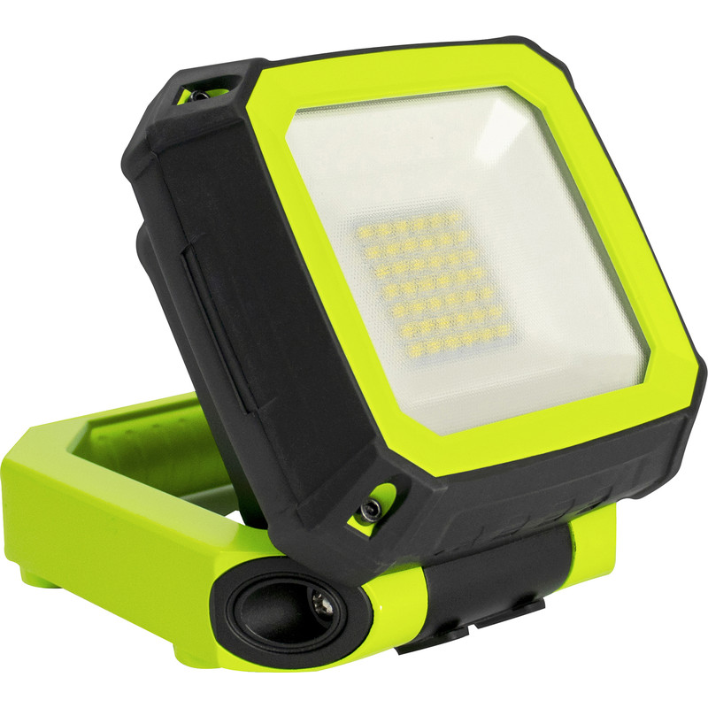Luceco Compact USB Rechargeable LED Worklight 7.5W 750lm Price Comparisons | Compare The Build