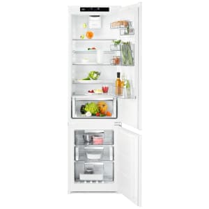 AEG SCE819E5TS 70:30 TwinTech NoFrost Fridge Freezer - White | Compare The Build