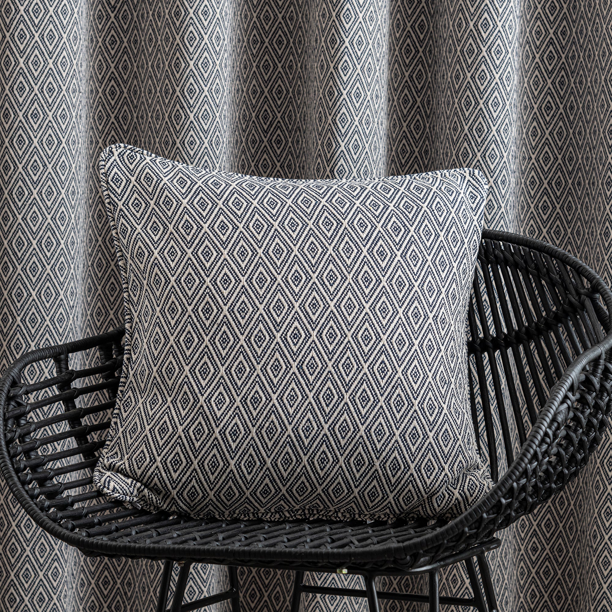 Elements Oslo Cushion Blue Price Comparisons | Compare The Build