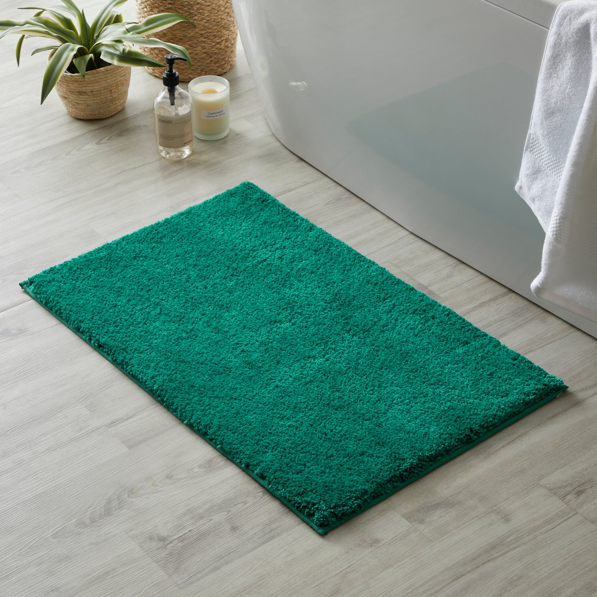 Ultimate Emerald 100% Recycled Polyester Anti Bacterial Bath Mat Green Price Comparisons | Compare The Build