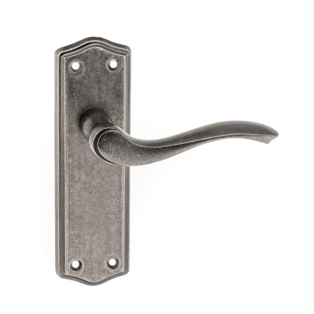 Atlantic Old English Warwick Latch Lever on Backplate - Distressed Silver Atlantic UK OE178LDS | Compare The Build