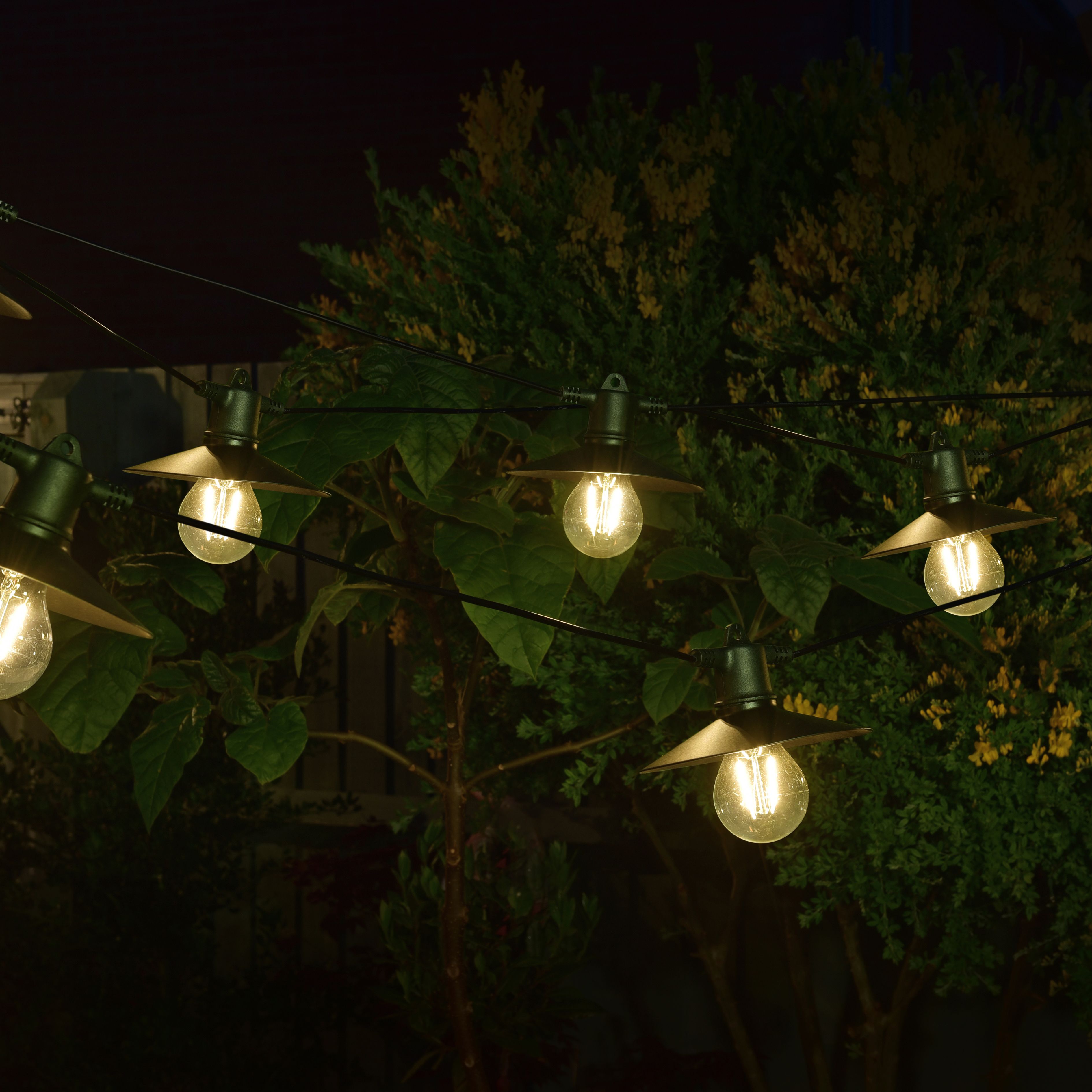 Smart Garden Vivo Solar-Powered Warm White 8 Led Outdoor String Lights Price Comparisons | Compare The Build