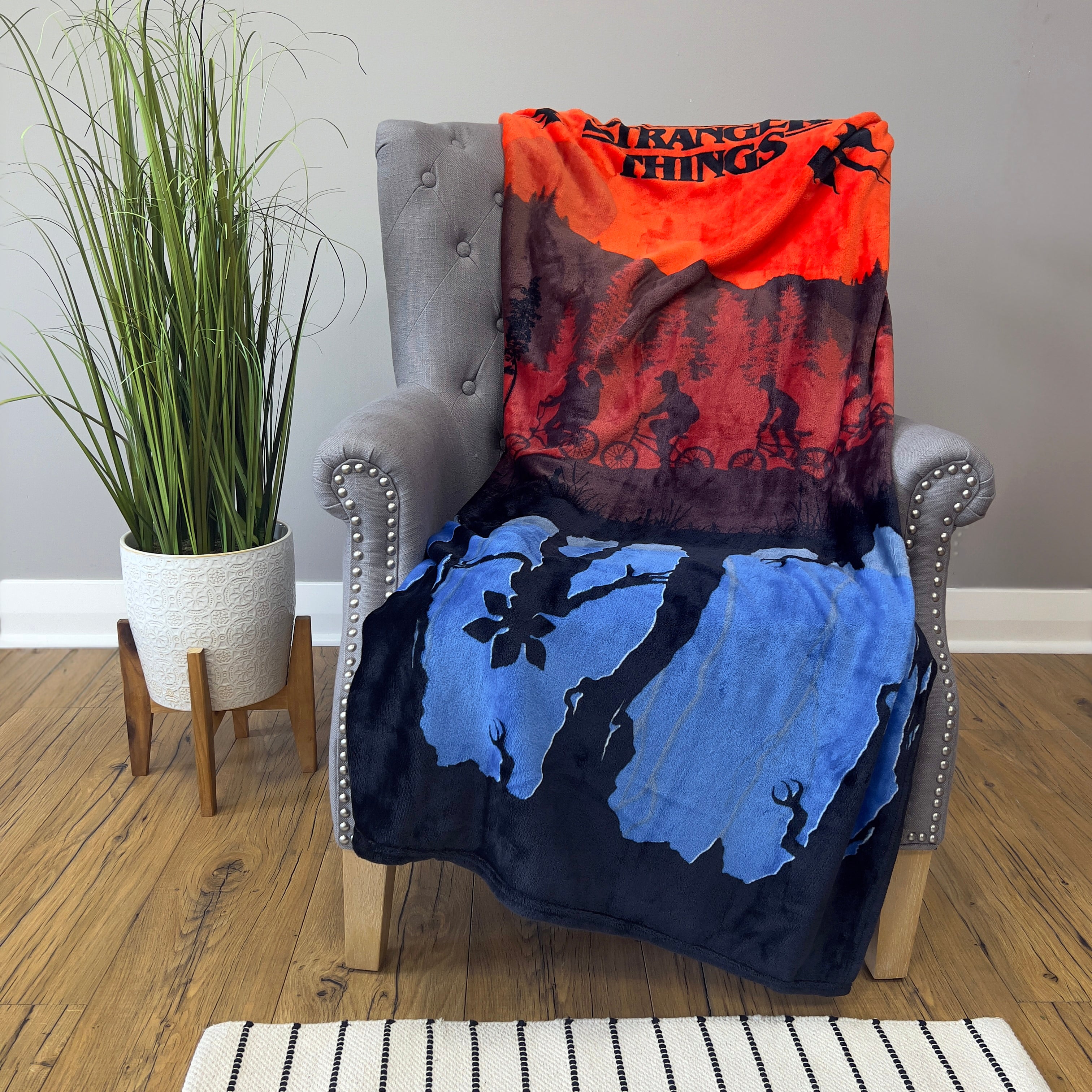 Stranger Things Fleece Blanket MultiColoured Price Comparisons | Compare The Build