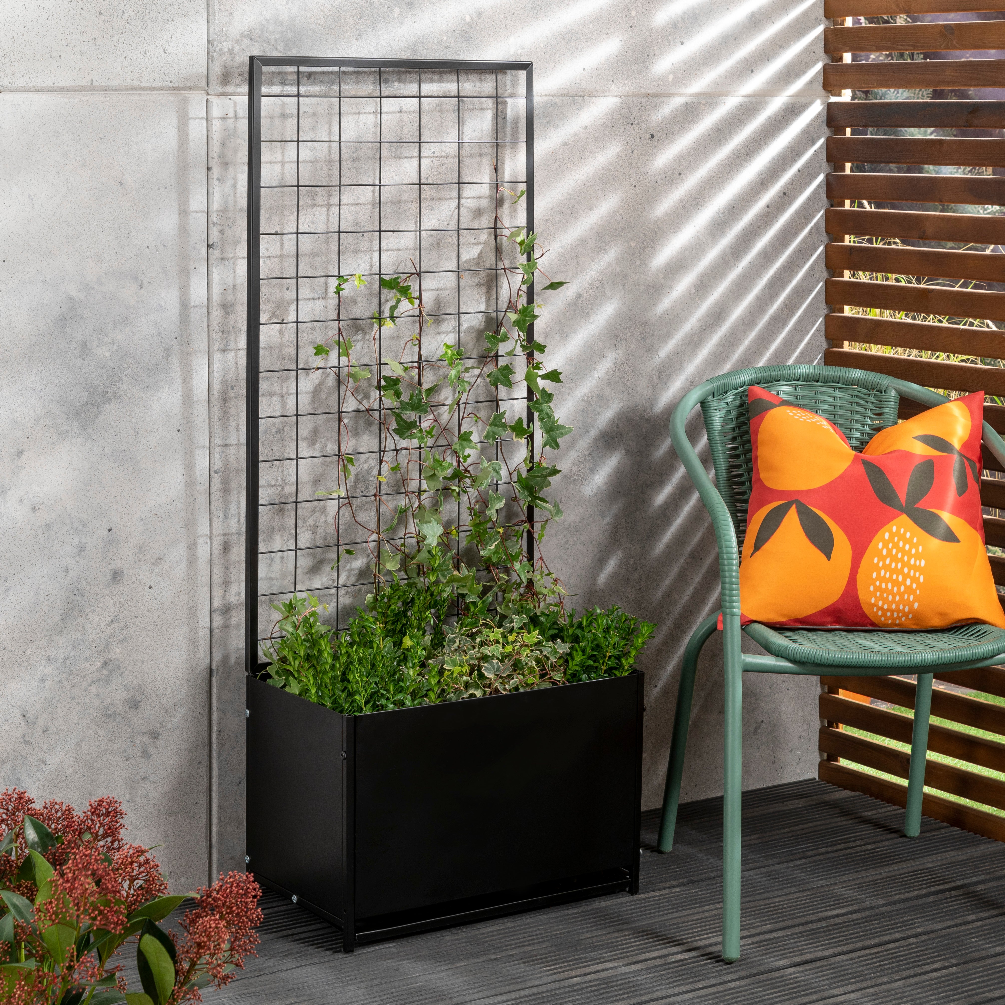 Trellis Planter Self Assembly Black Price Comparisons | Compare The Build