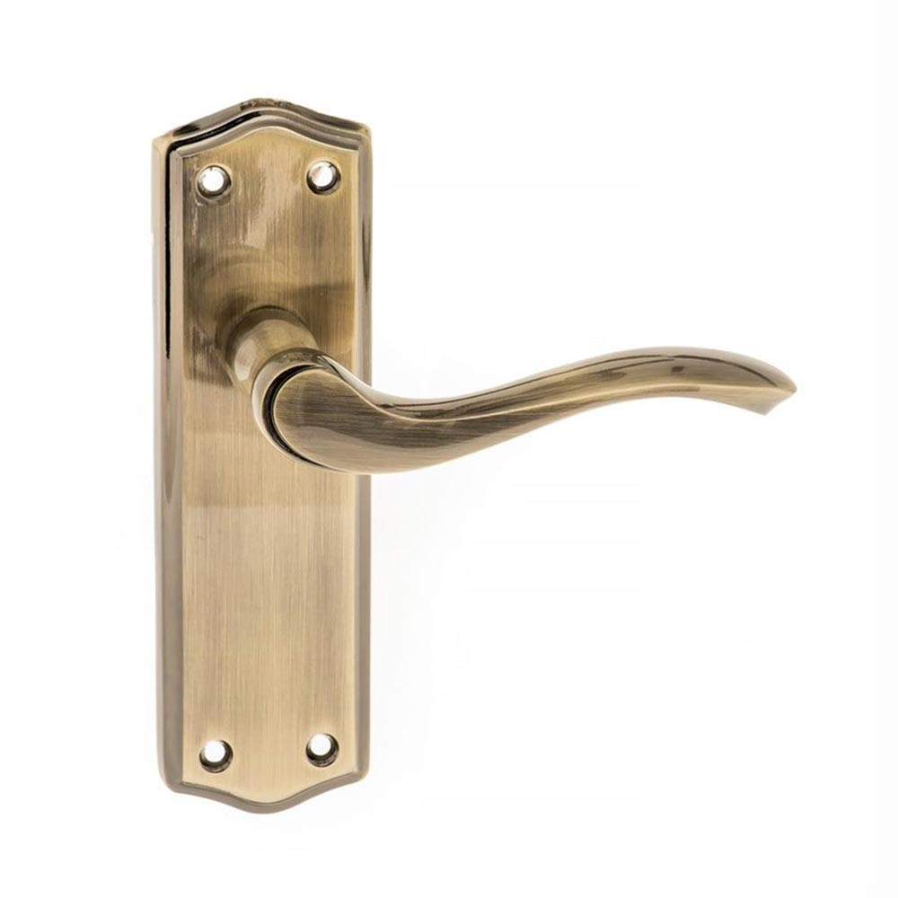 Atlantic Old English Warwick Latch Lever on Backplate - Antique Brass Atlantic UK OE178LAB | Compare The Build