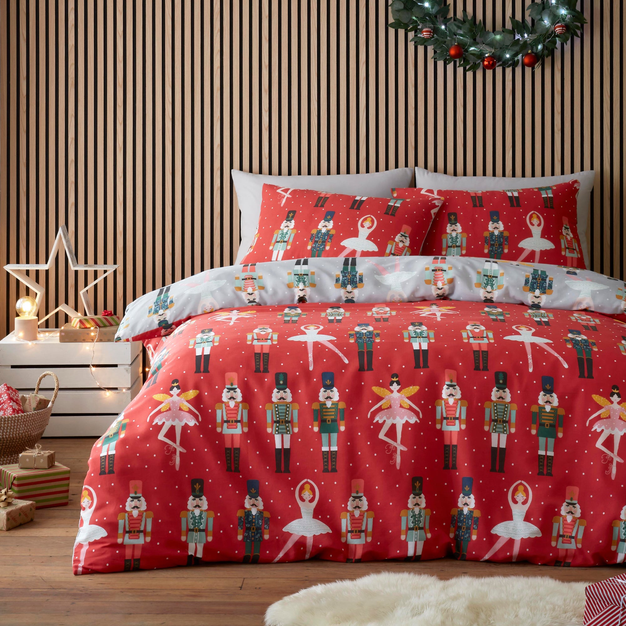 Fusion Nutcracker Duvet Cover & Pillowcase Set Red Price Comparisons | Compare The Build
