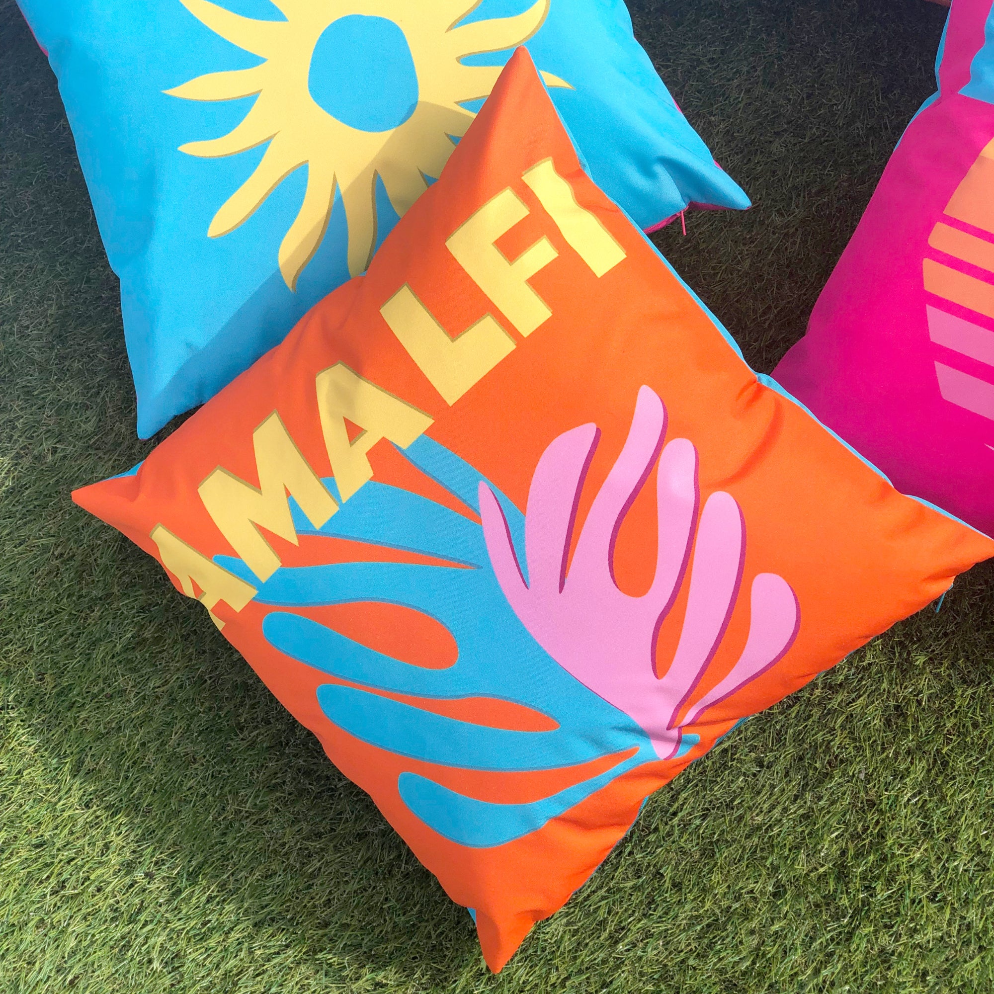 furn. Amalfi Outdoor Cushion MultiColoured Price Comparisons | Compare The Build