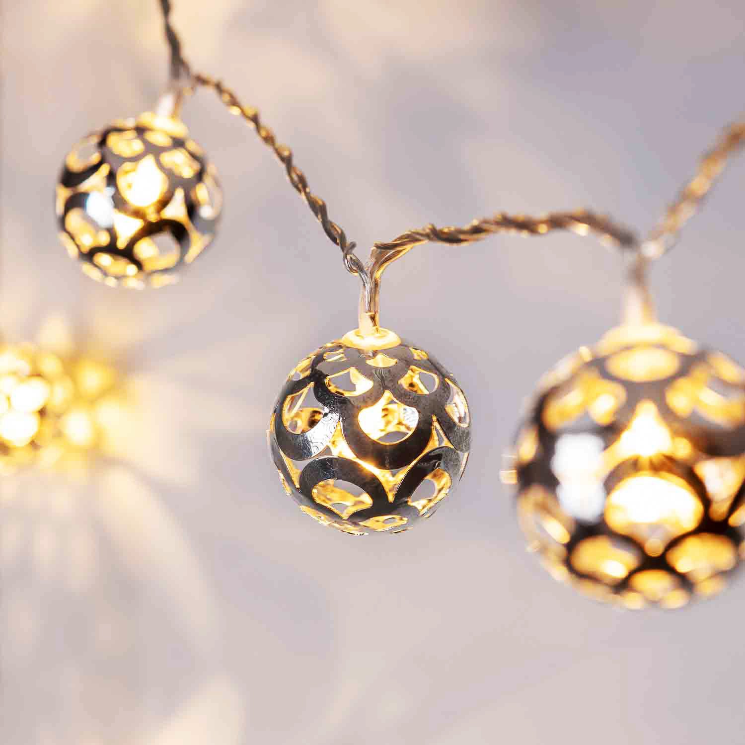 16 Silver Ball Fairy Lights Price Comparisons | Compare The Build