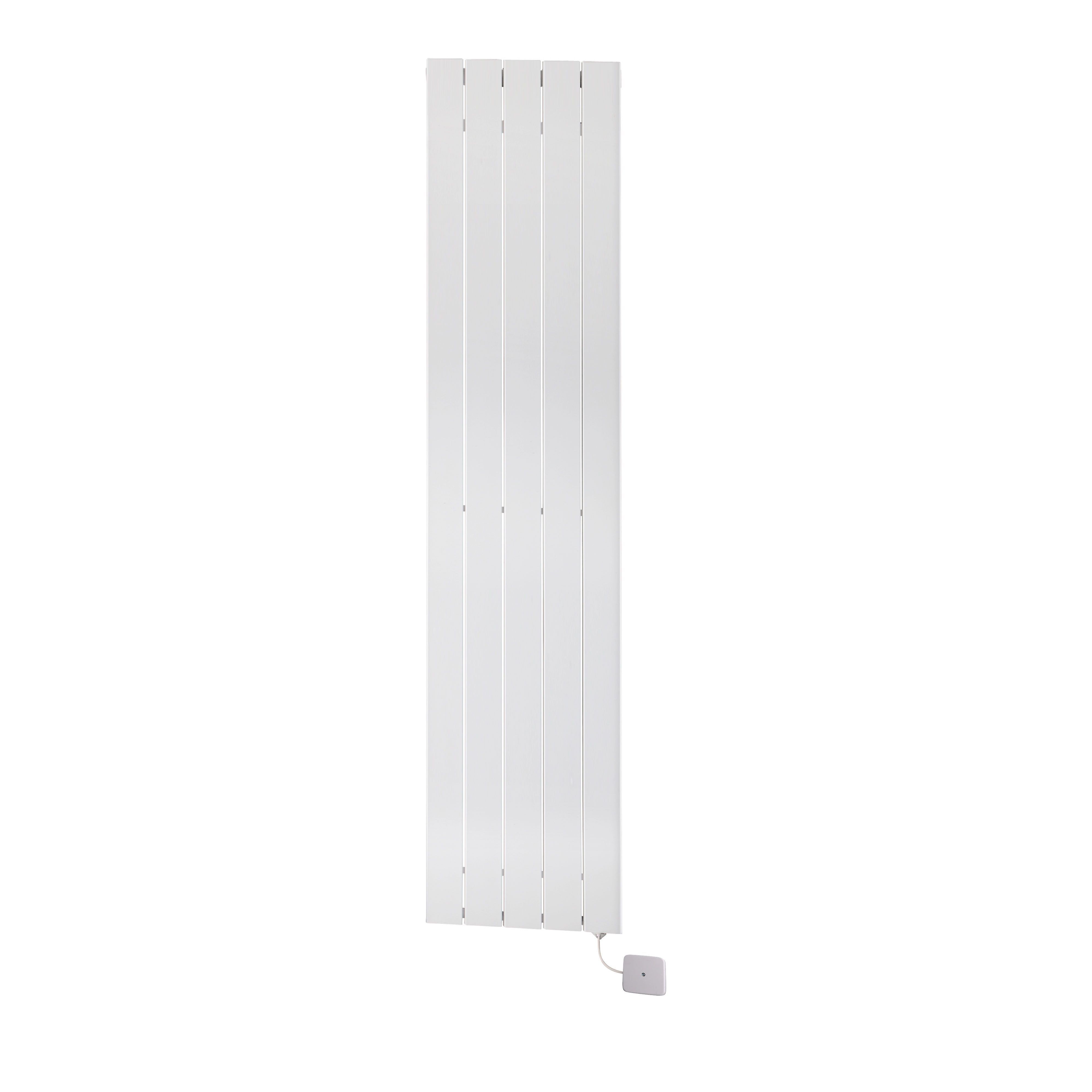 Ximax Vertirad White Vertical Designer Radiator, (W)520mm X (H)900mm | Compare The Build